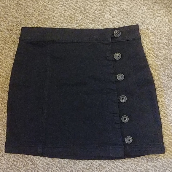 Forever 21 Dresses & Skirts - Cute Forever 21 Skirt!